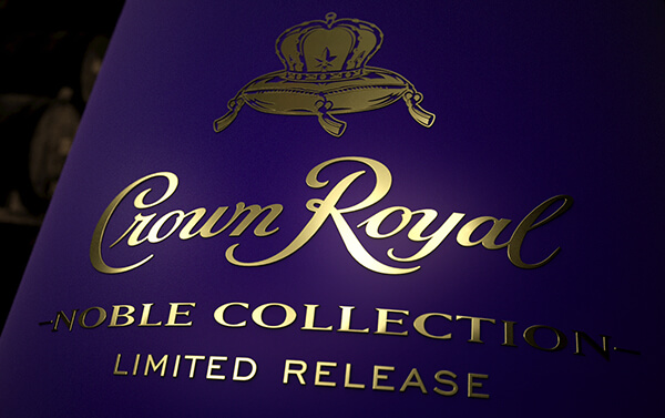 Crown Royal Noble – Tin Product Shot